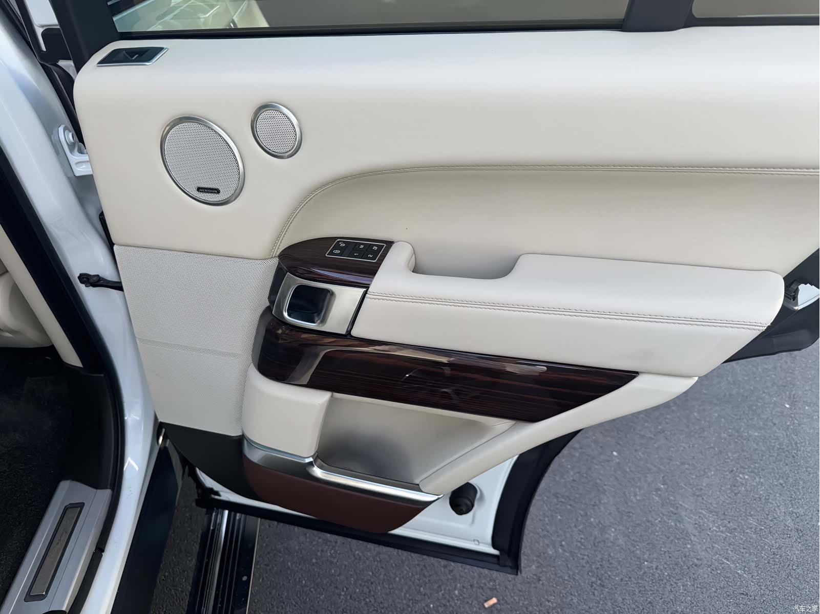 Land Rover Range Rover, 2015 12