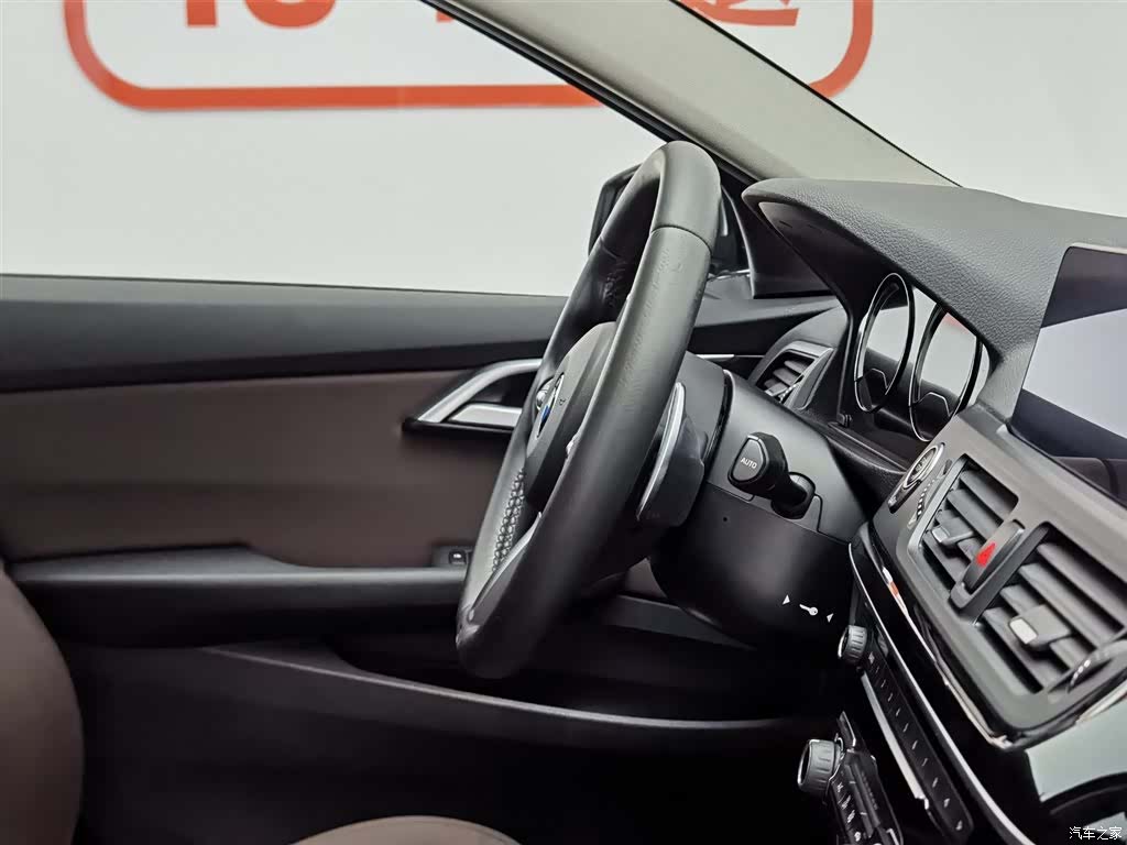 BMW 1 Series, 2019 22