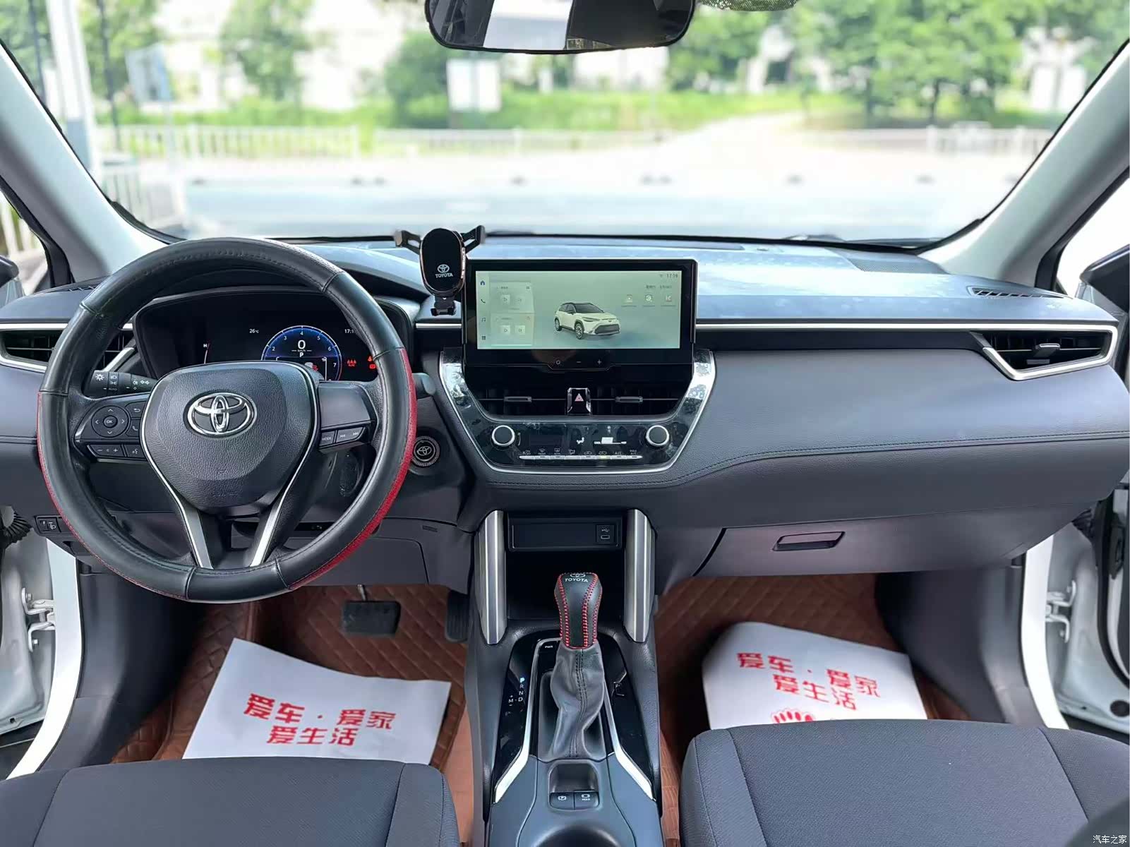 Toyota Frontlander, 2024 11