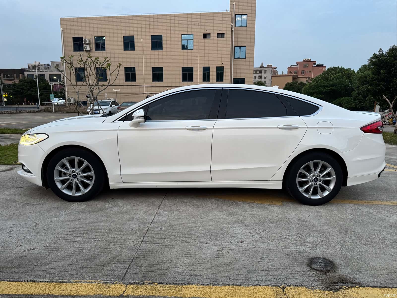 Ford Mondeo, 2017 4