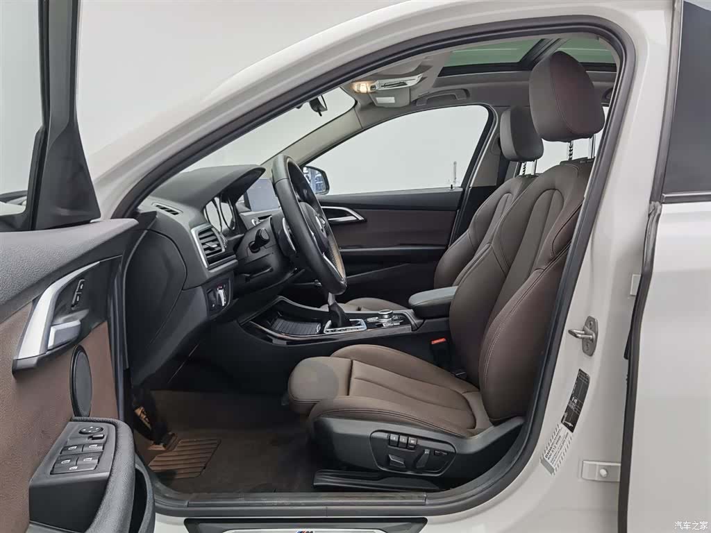 BMW 1 Series, 2019 10
