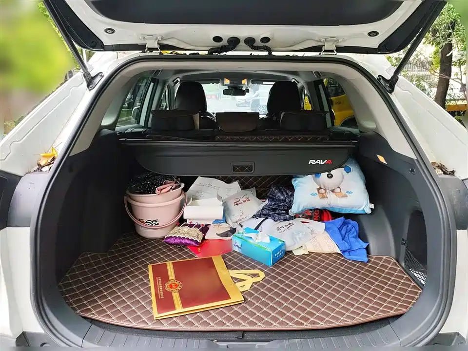 Toyota RAV4 Rongfang