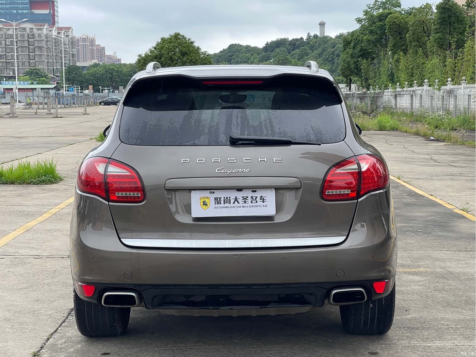 Porsche Cayenne, 2011 8