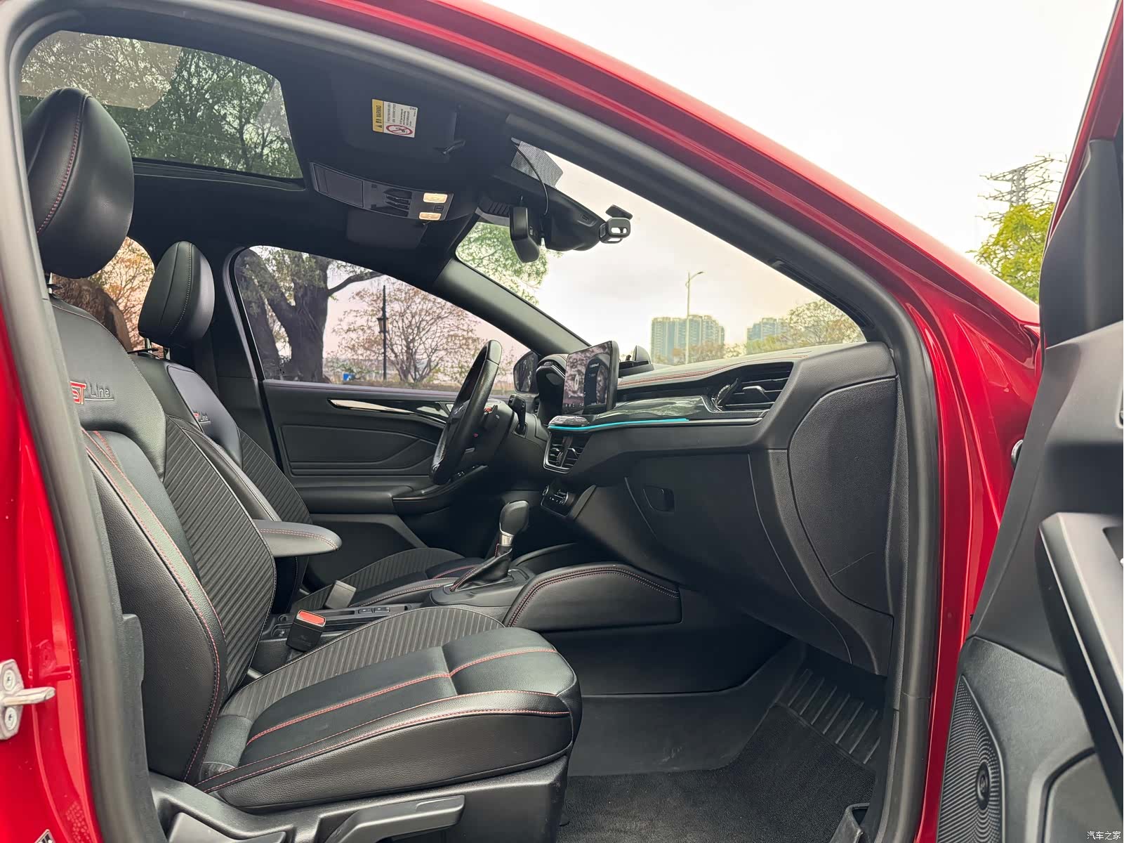 Ford Focus, 2023 8