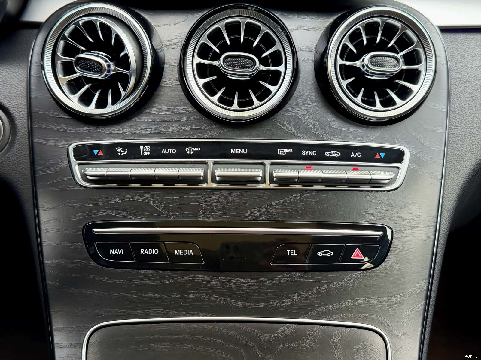 Mercedes-Benz C-Class, 2019 15