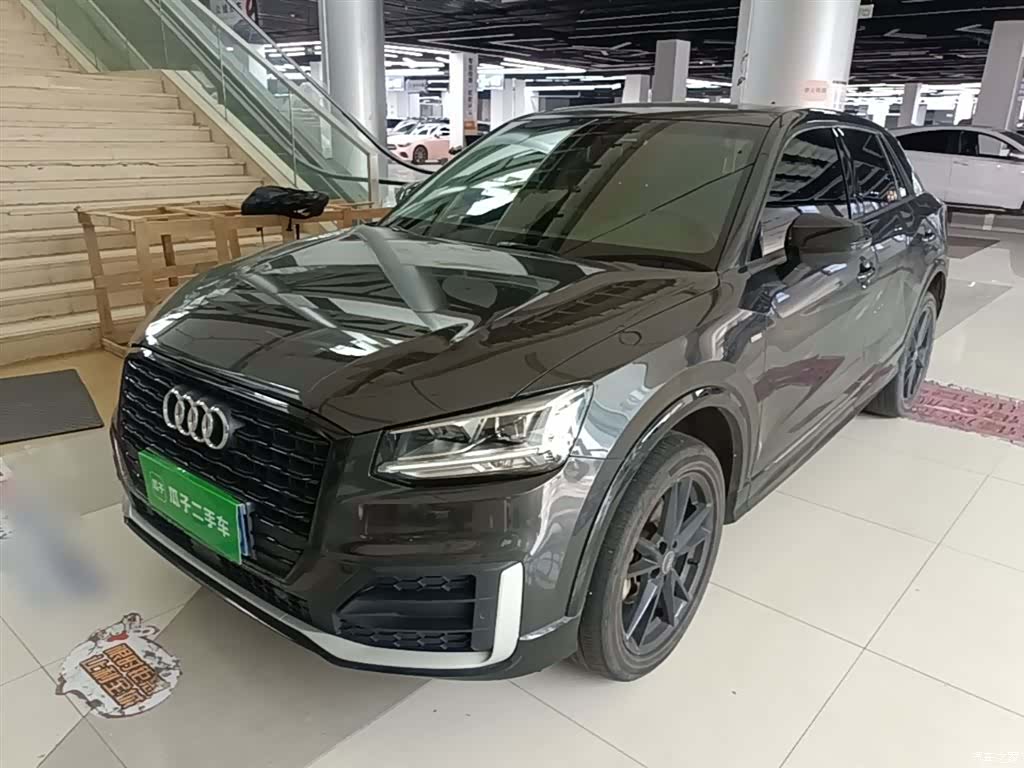 Audi Q2L, 2020 2