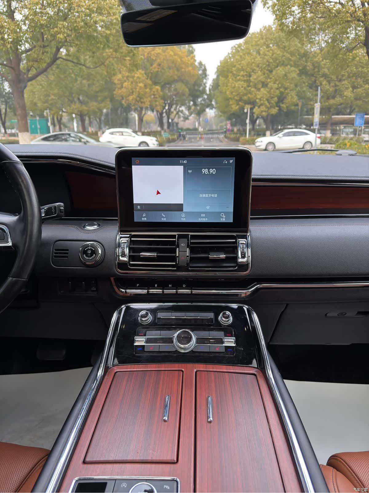 Lincoln Navigator, 2022 12