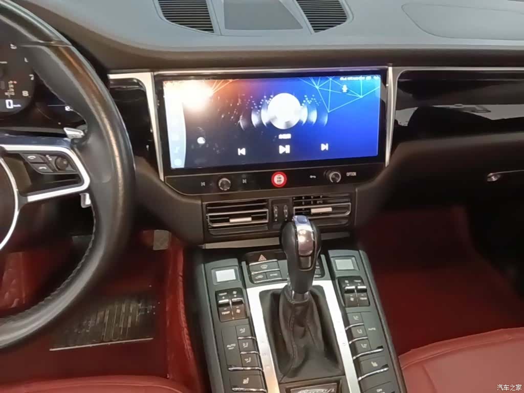 Porsche Macan, 2018 13