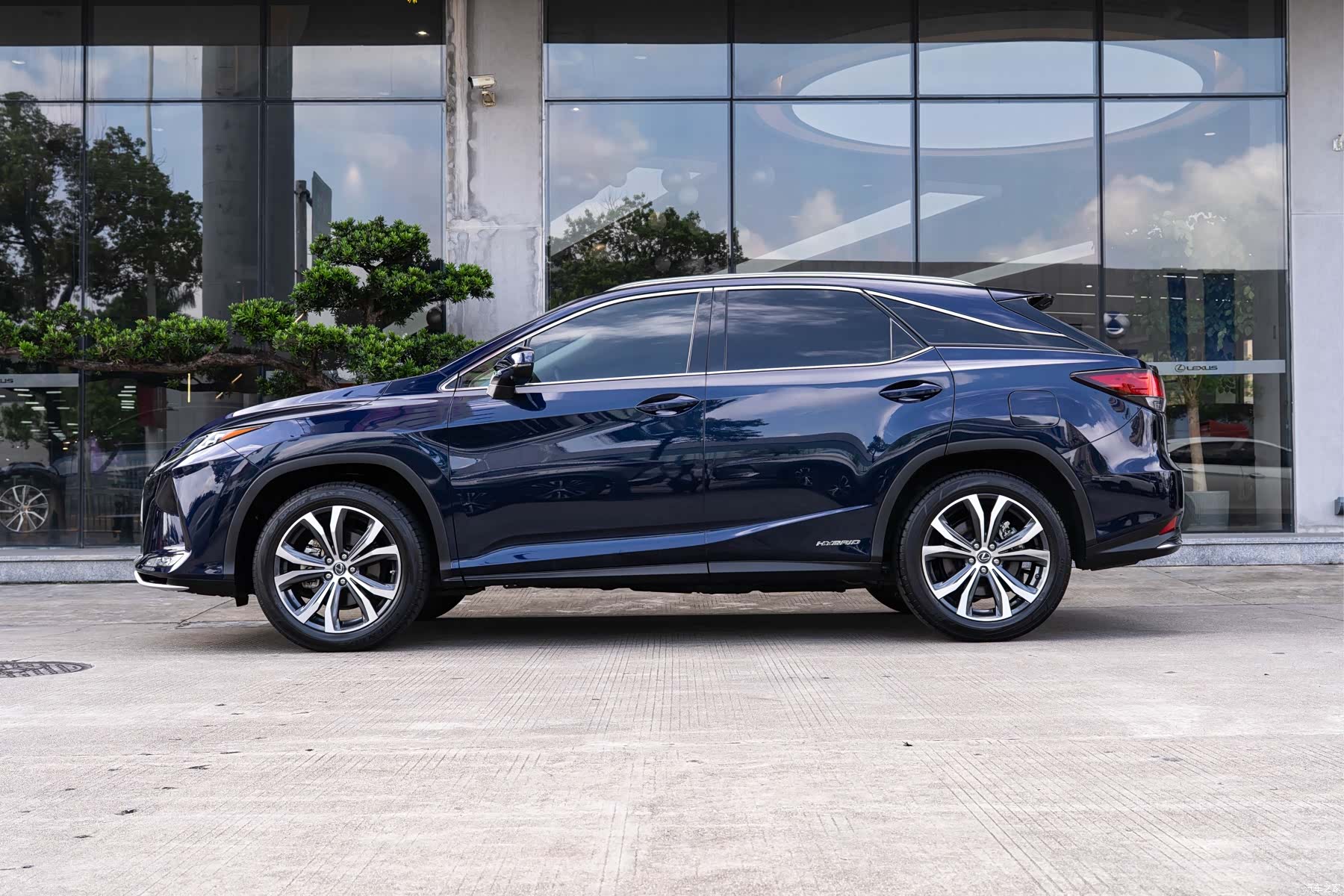 Lexus RX, 2022 4