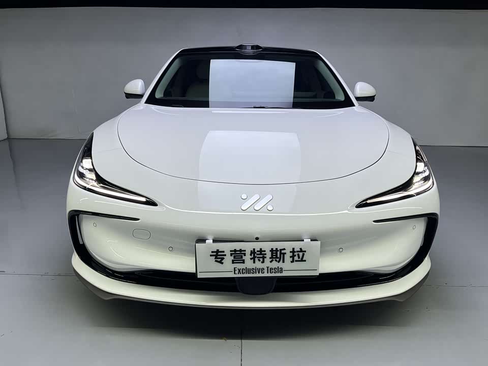 IM Motors Zhiji L6 IM Motors Zhiji L6