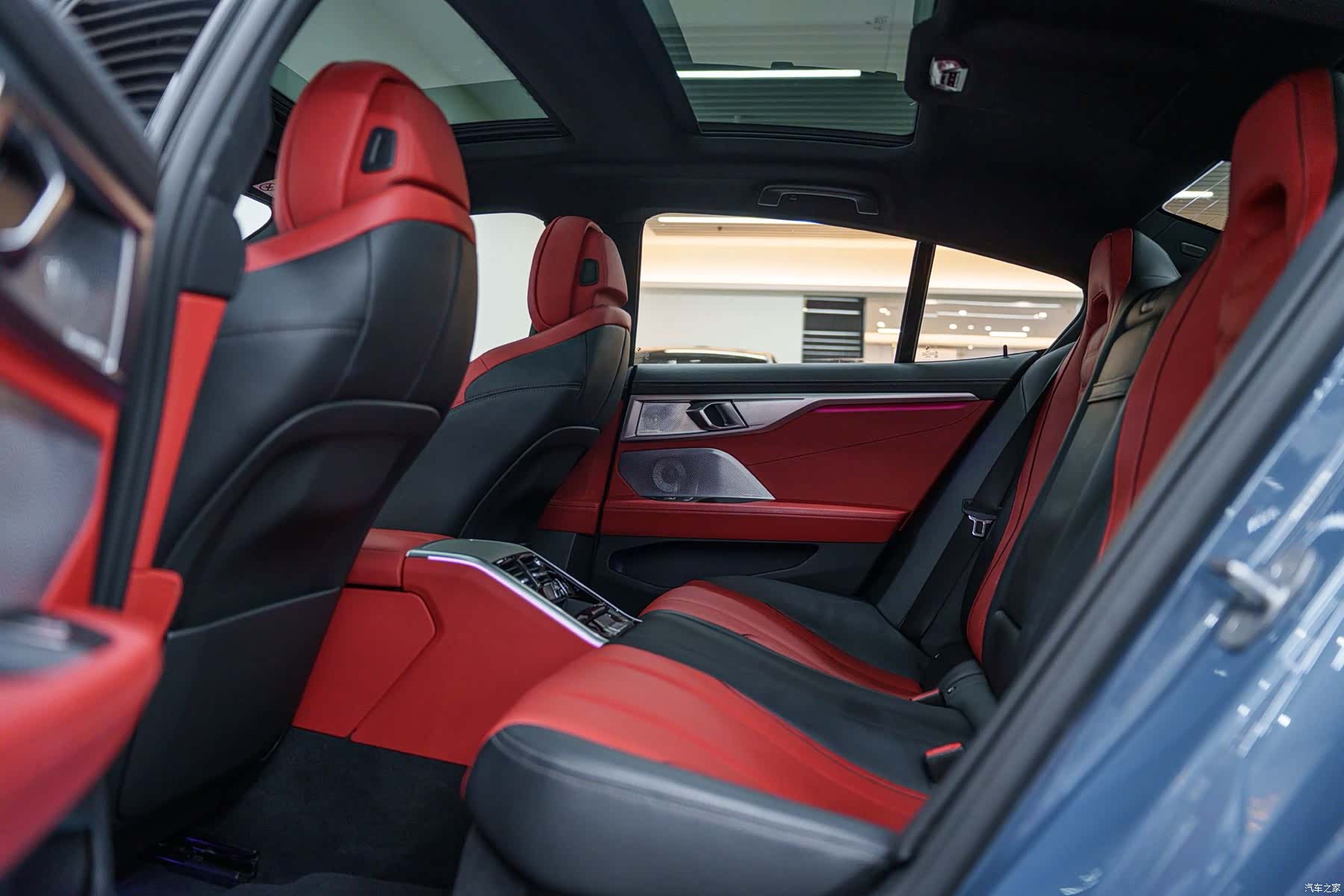 BMW 8 Series, 2021 11