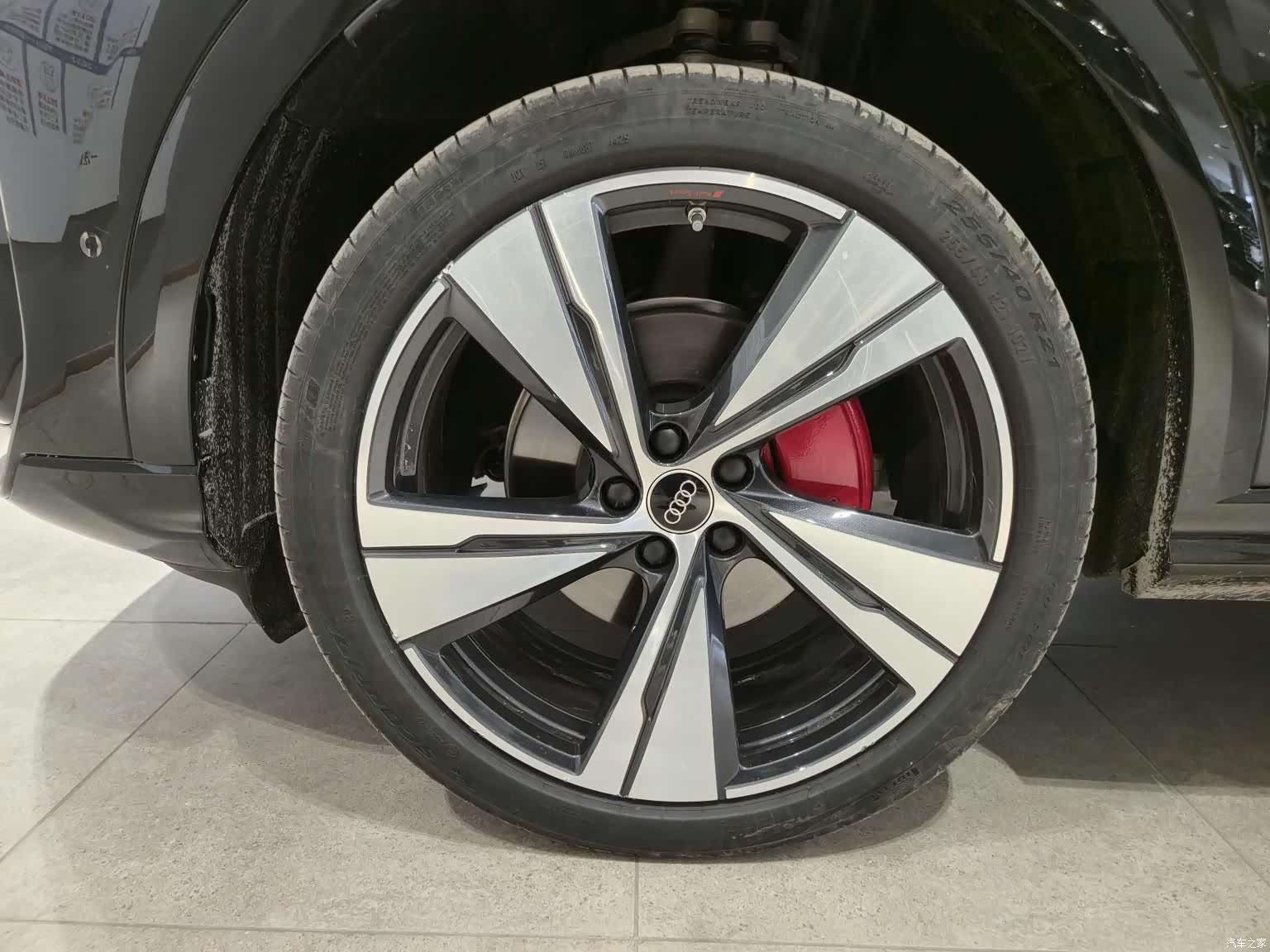 Audi Q5L, 2026 22