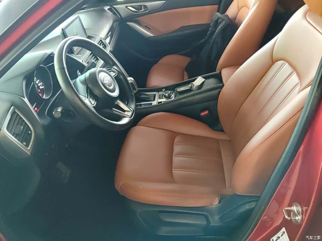 Mazda CX-4, 2019 15