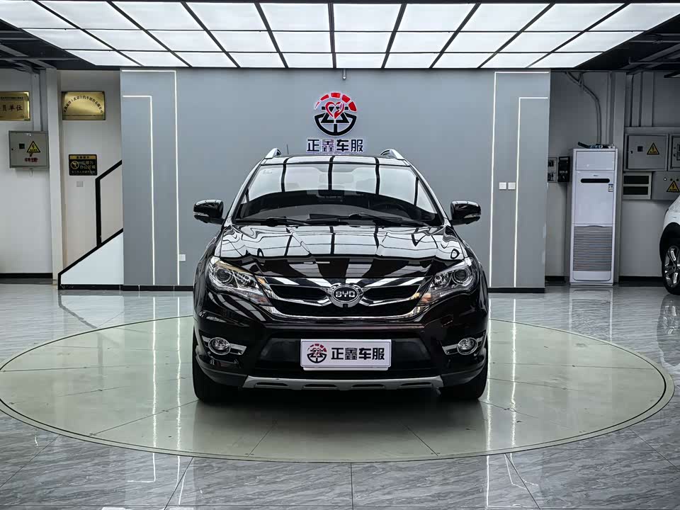 BYD S7