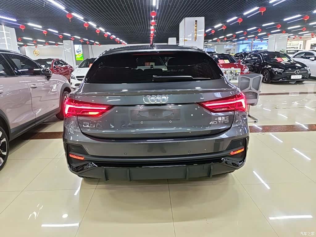 Audi Q3, 2022 6