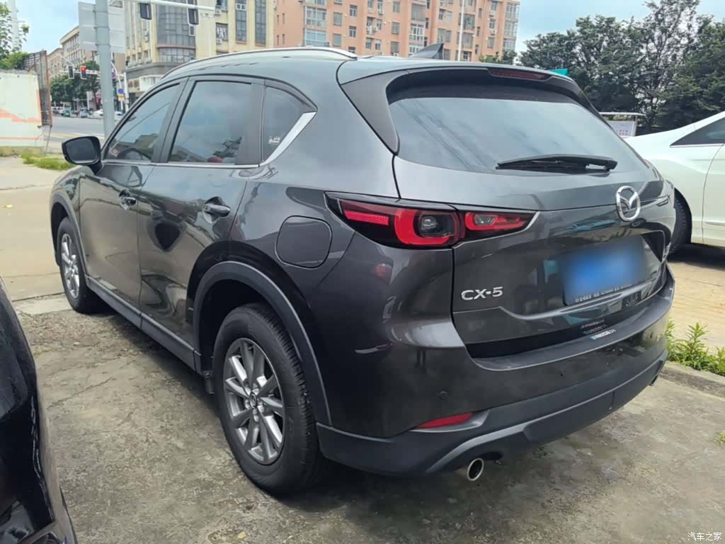 Mazda CX-5, 2022 все фото
