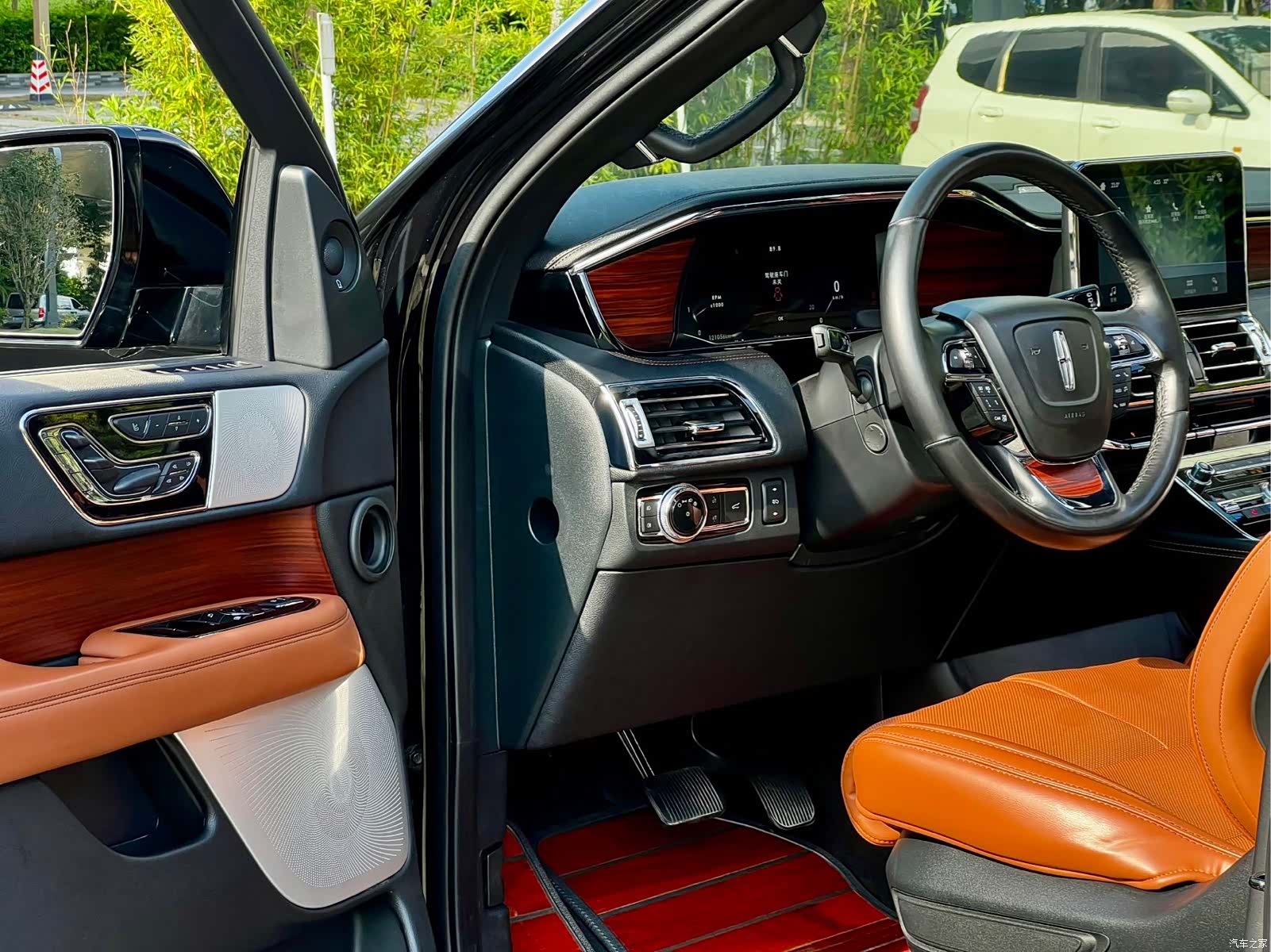 Lincoln Navigator, 2020 9