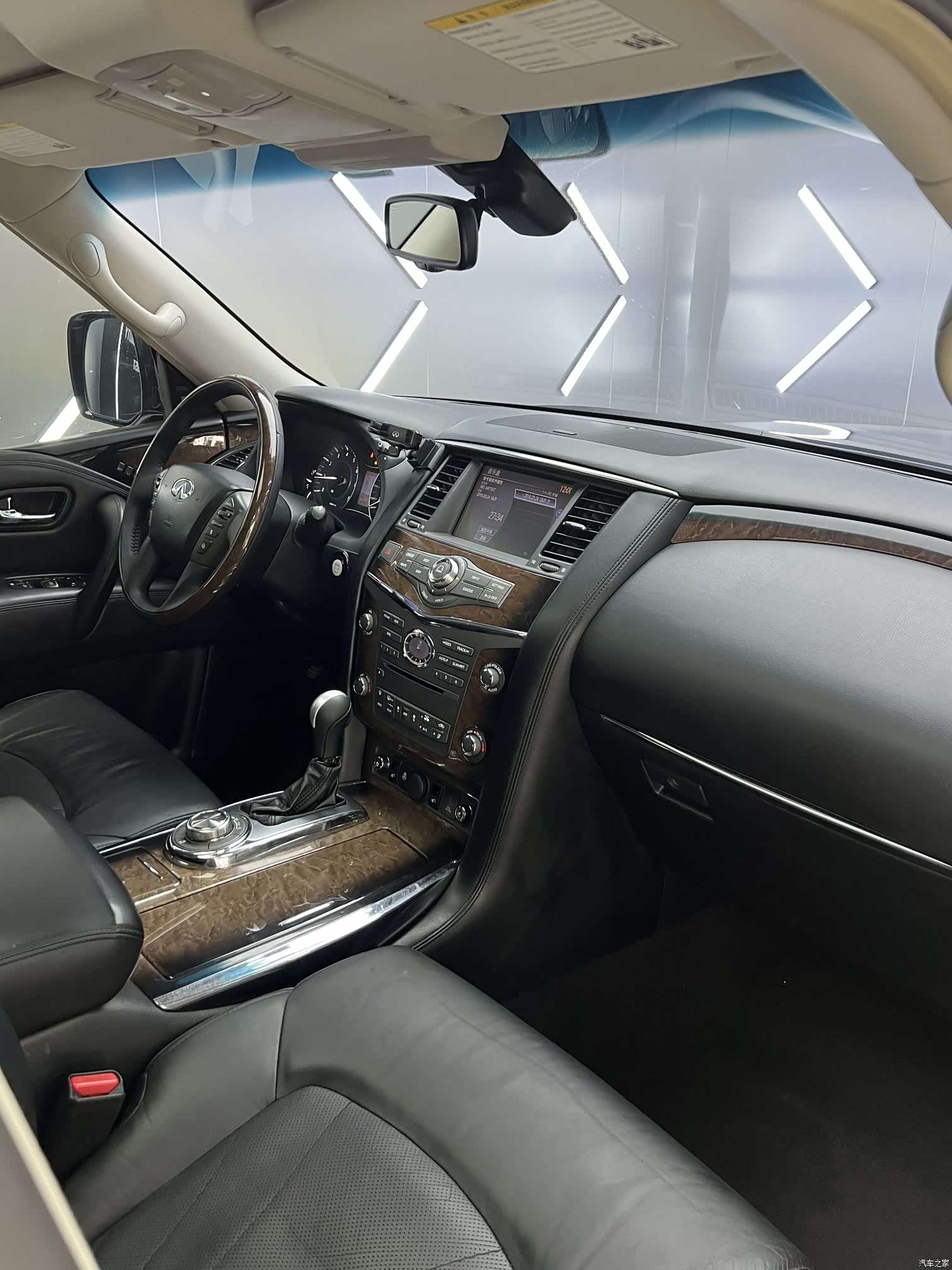 Infiniti QX56, 2014 26