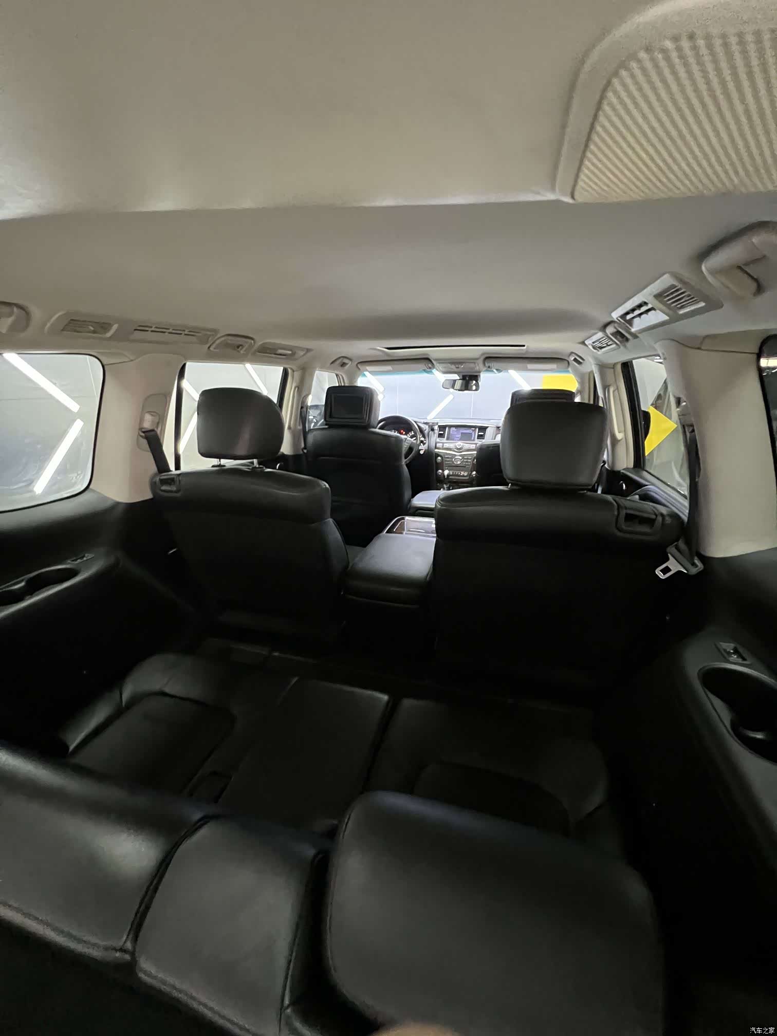 Infiniti QX56, 2014 11