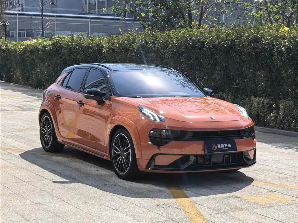 Lynk & Co 02 Hatchback
