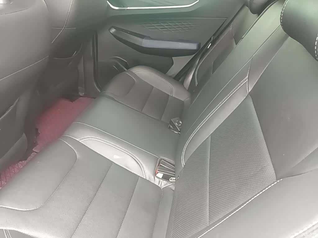 Geely EX3, 2022 17