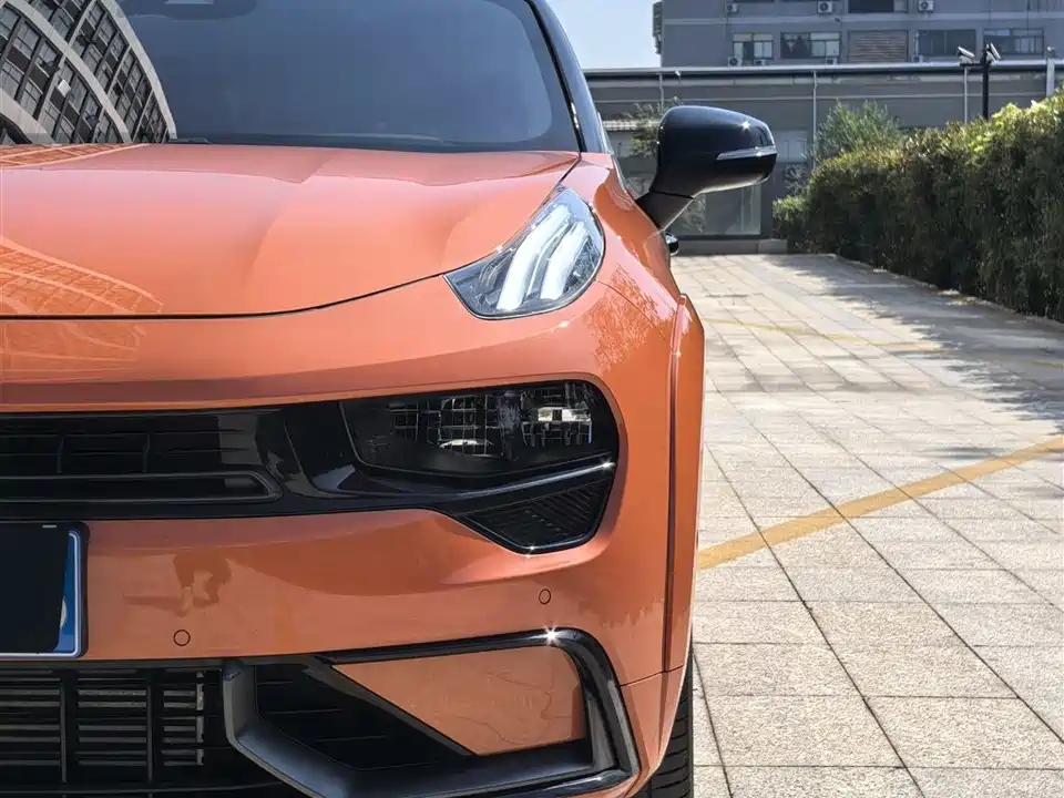 Lynk & Co 02 Hatchback