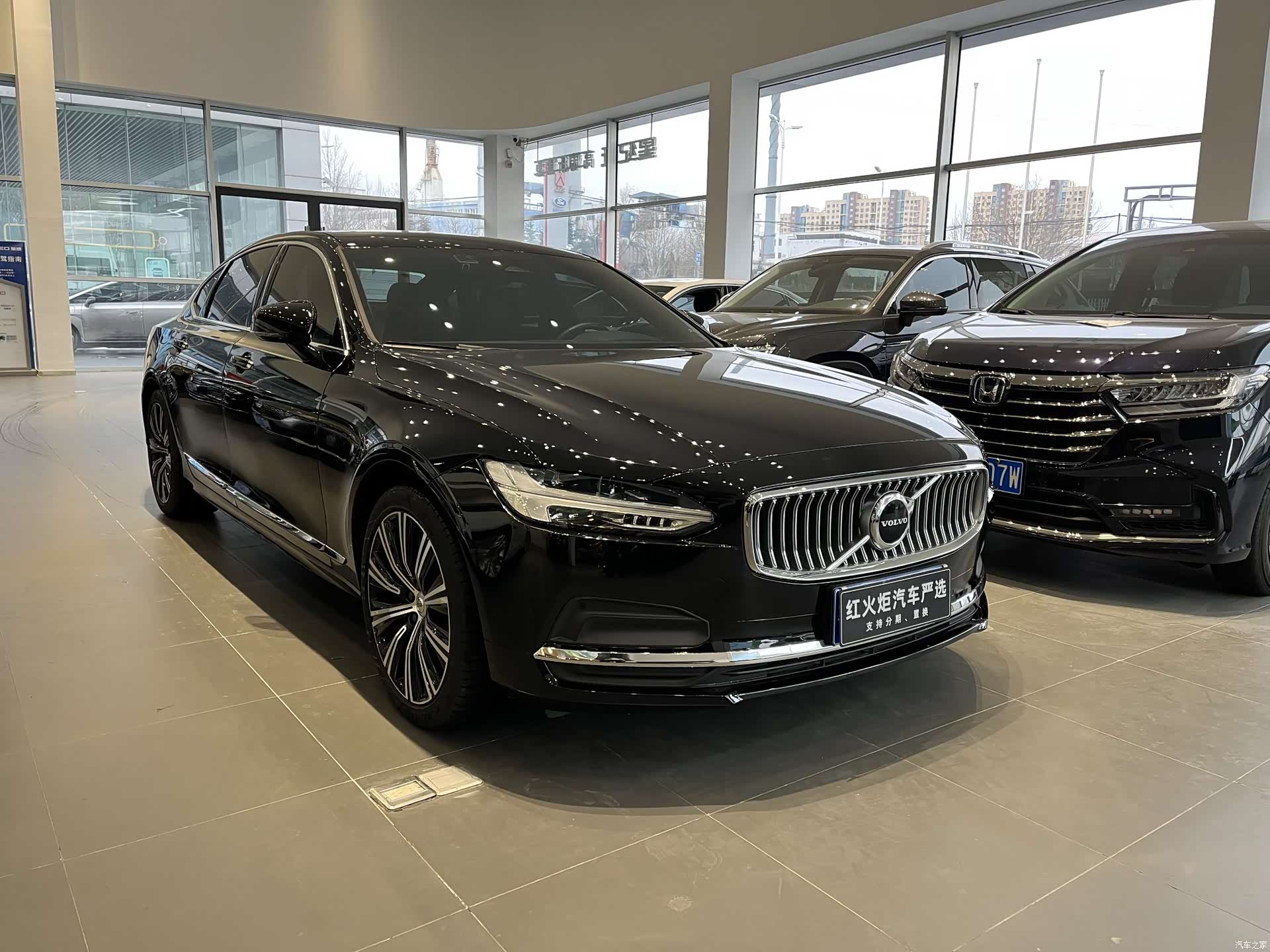 Volvo S90, 2021 3