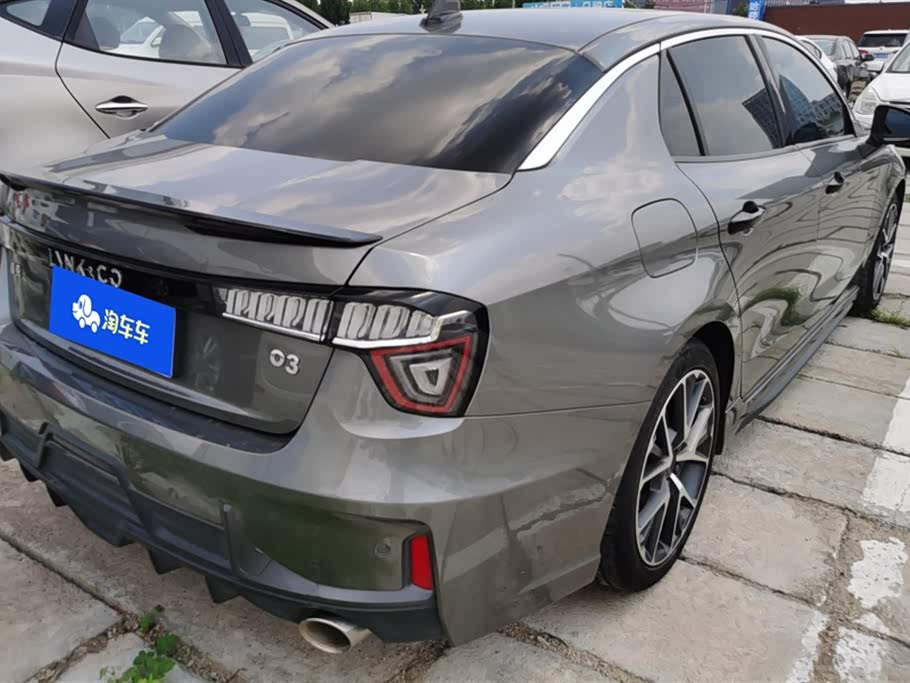 Lynk & Co 03 Lynk & Co 03