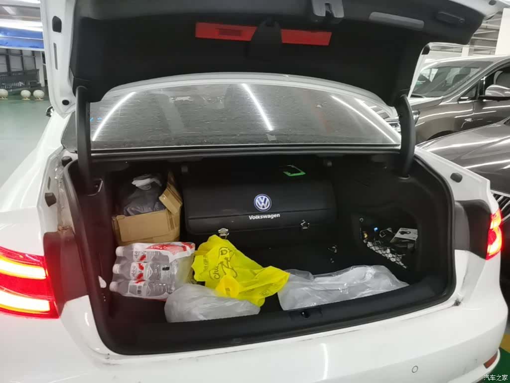 Audi A4L, 2017 19