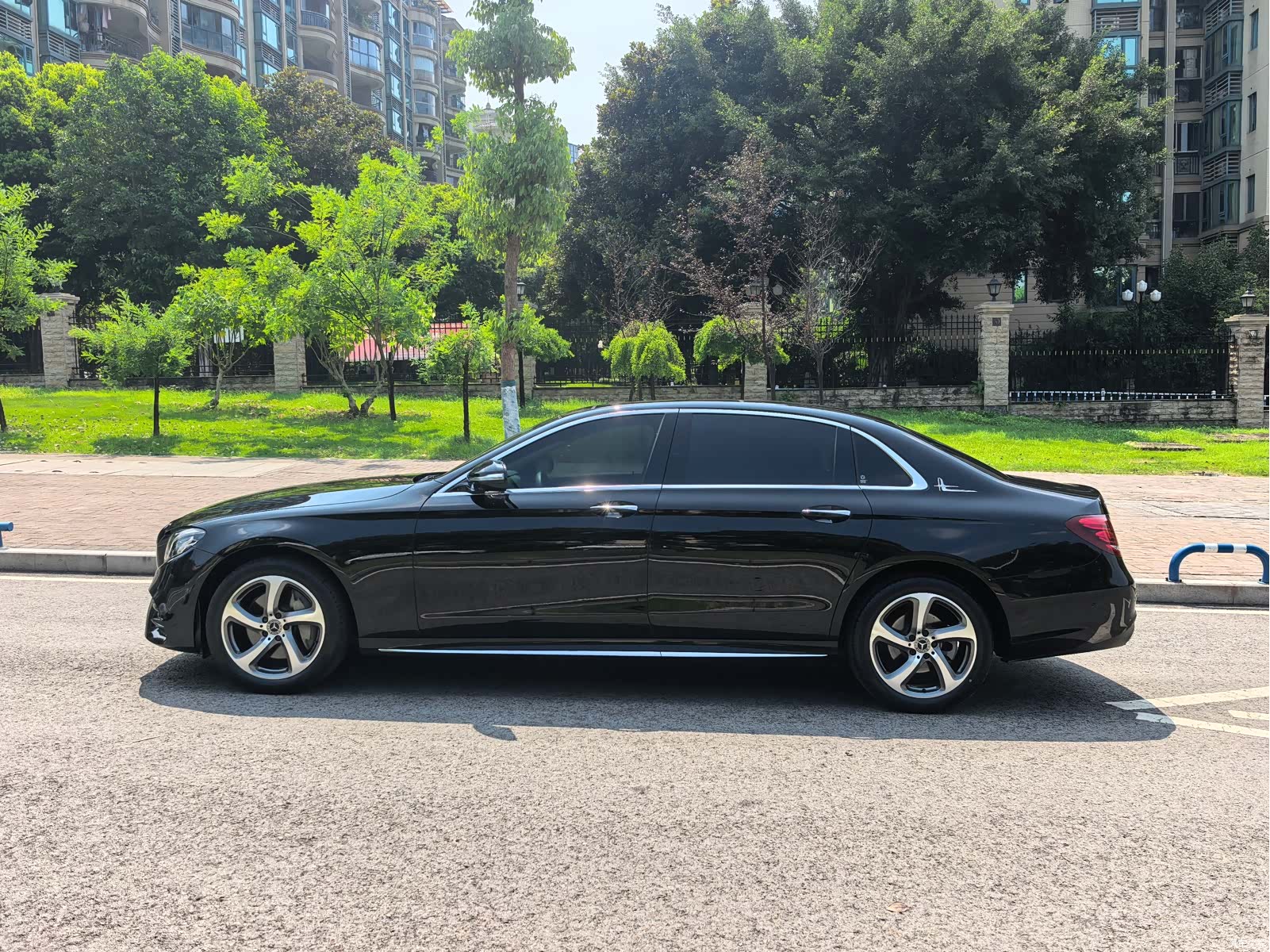 Mercedes-Benz E-Class, 2018 12