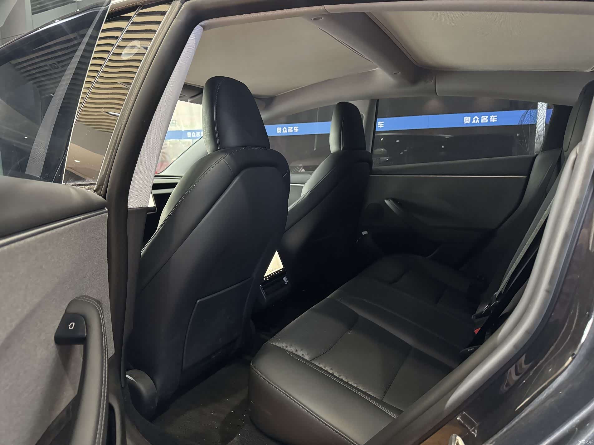 Tesla Model 3, 2024 7
