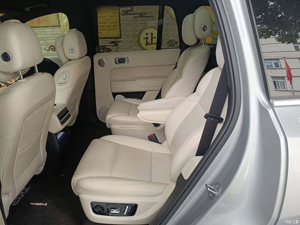 Li Auto L8, 2023 13