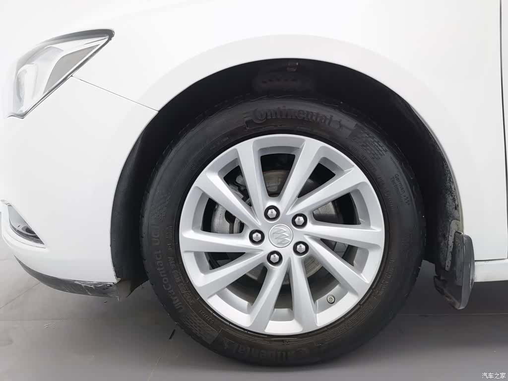 Buick Verano, 2017 17