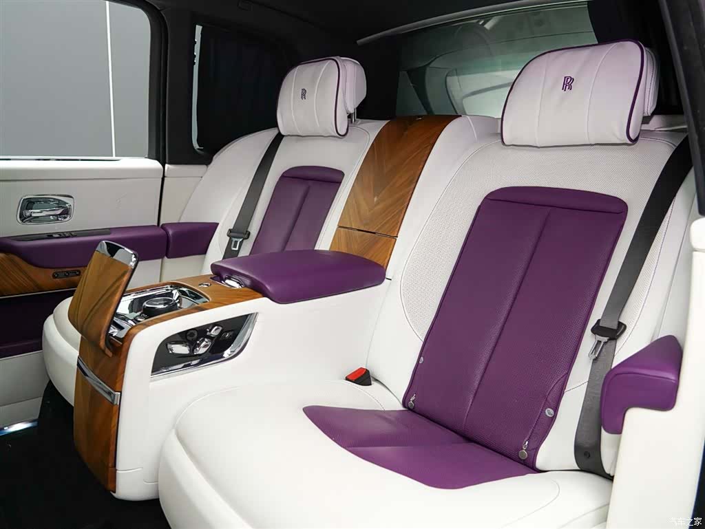 Rolls-Royce Cullinan, 2019 13