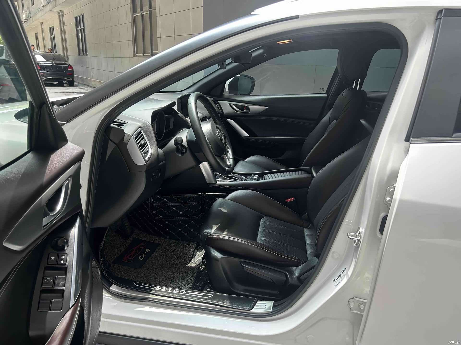 Mazda CX-4, 2016 14