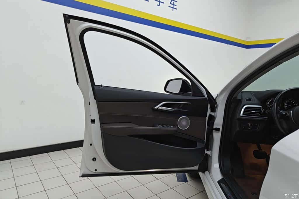 BMW 1 Series, 2021 7