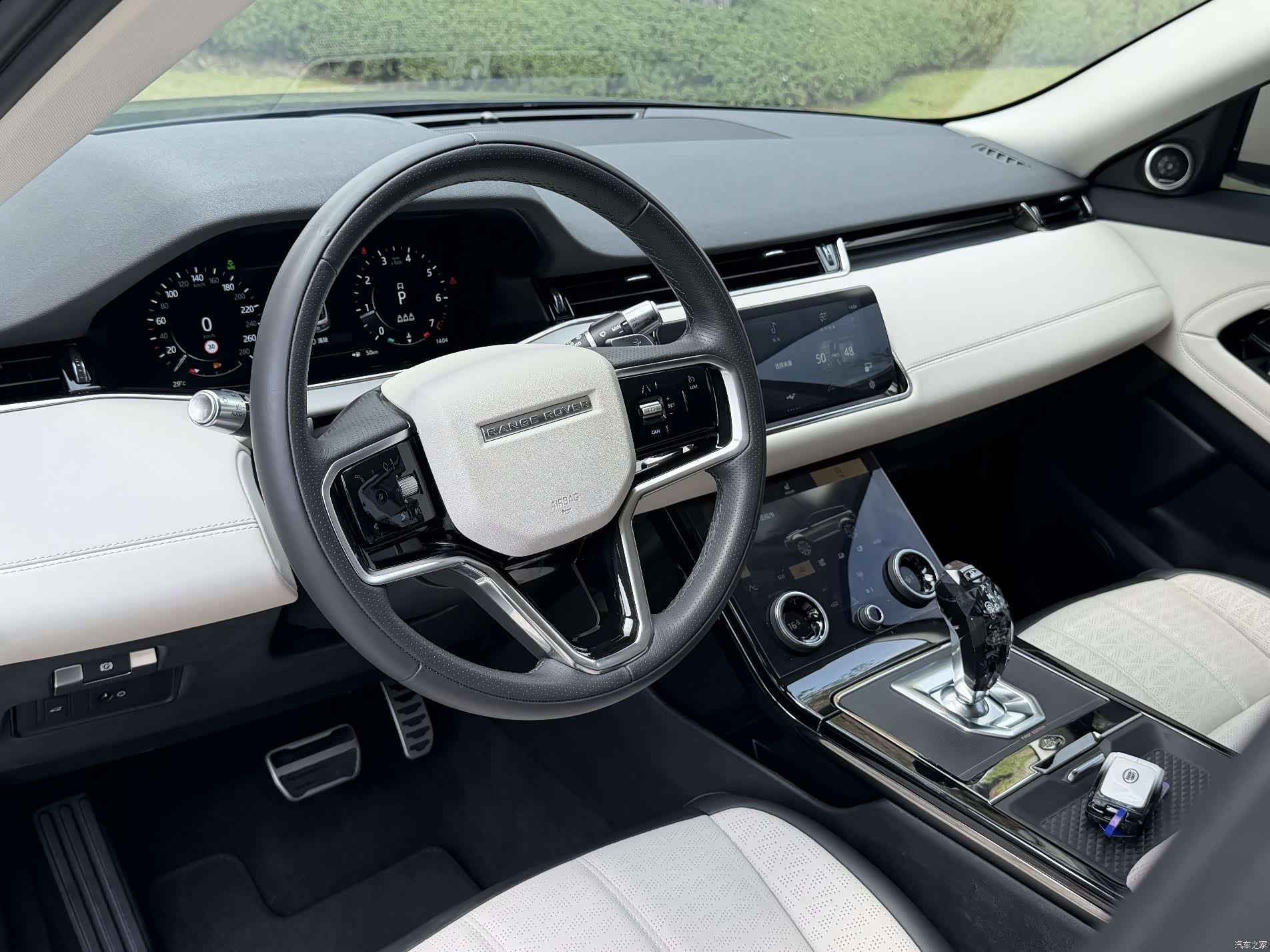 Land Rover Range Rover, 2022 16