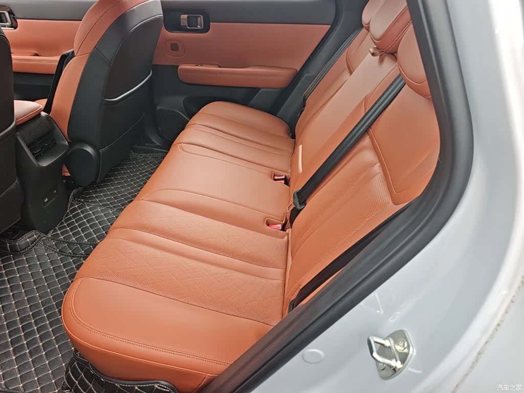 Wuling Starlight, 2026 24