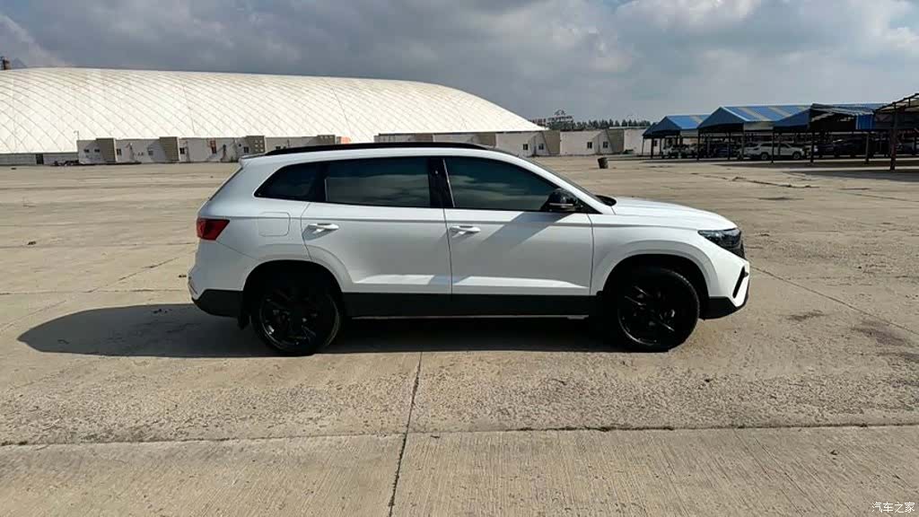 Volkswagen VS7, 2023 4