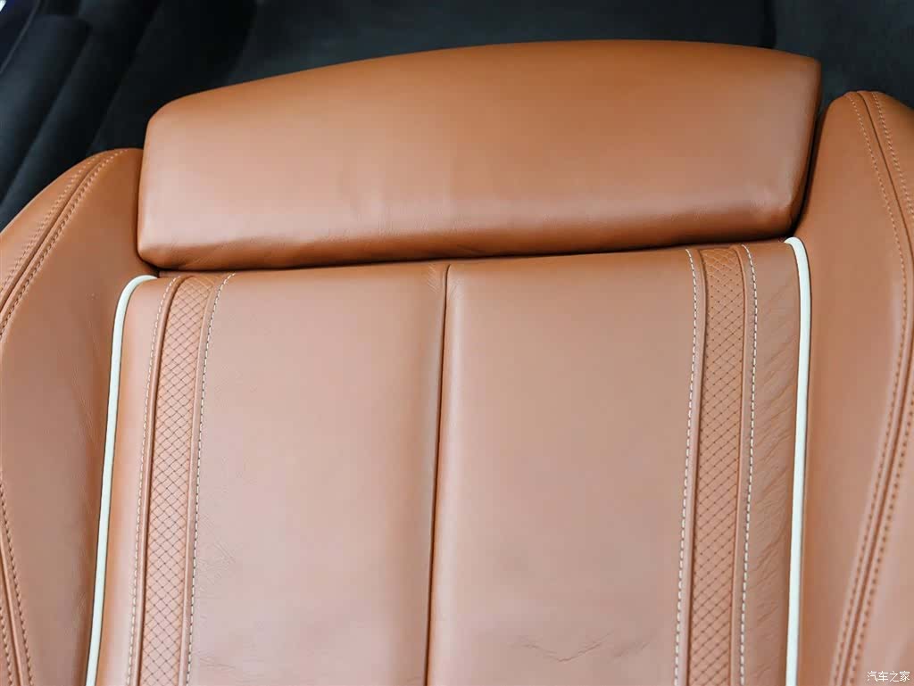 ALPINA B4, 2019 22