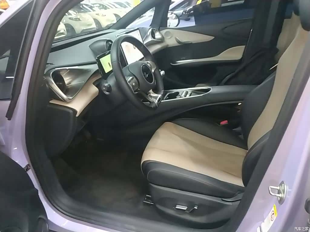 BYD Dolphin, 2023 15
