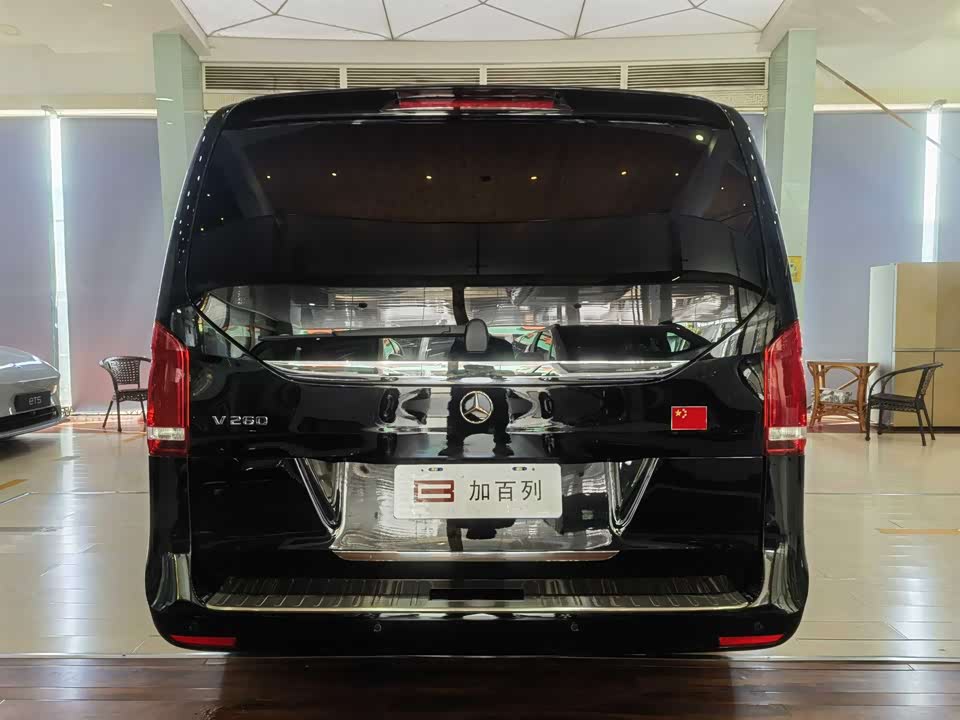 Mercedes-Benz V-class