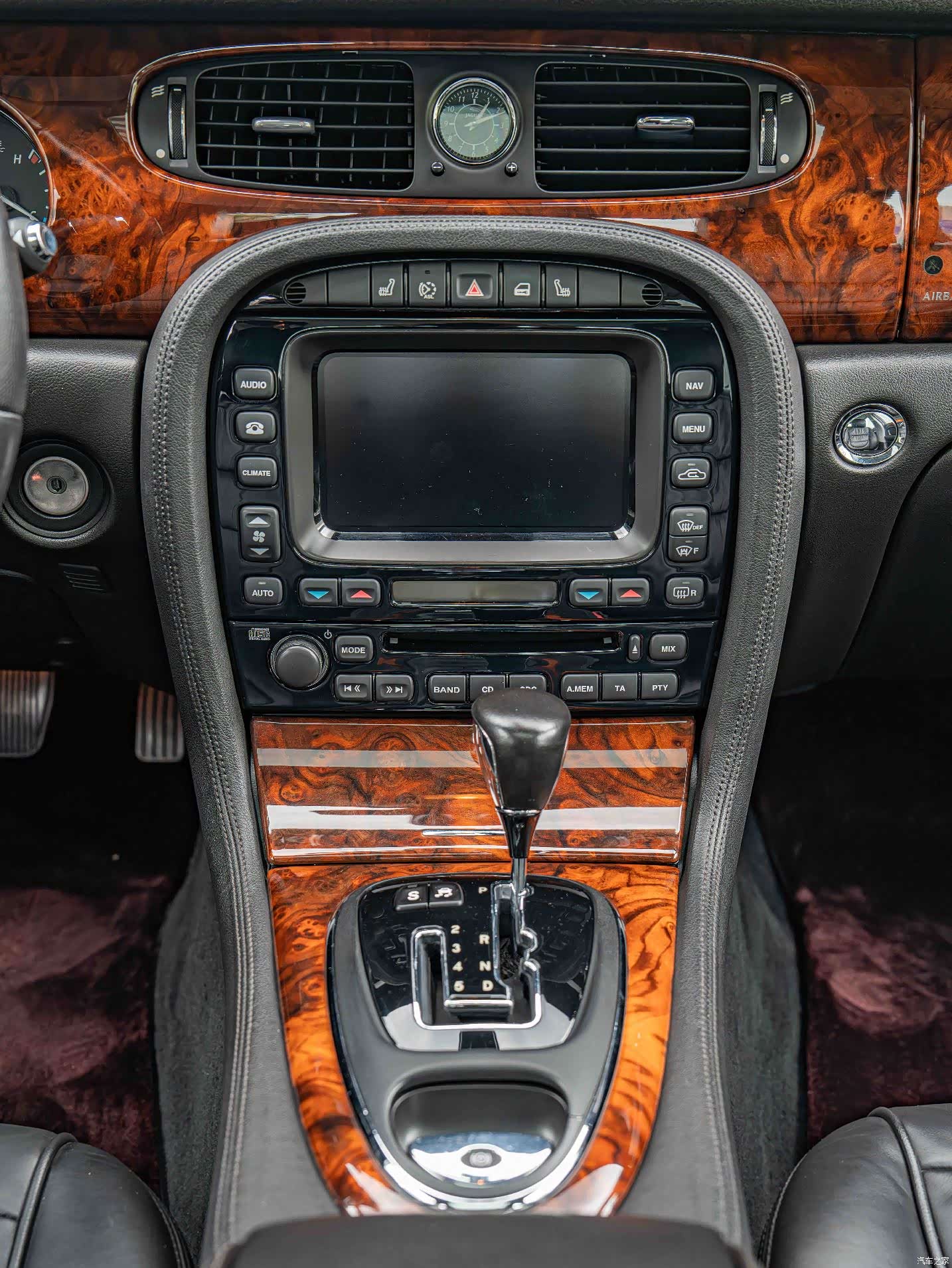 Jaguar XJ, 2009 16