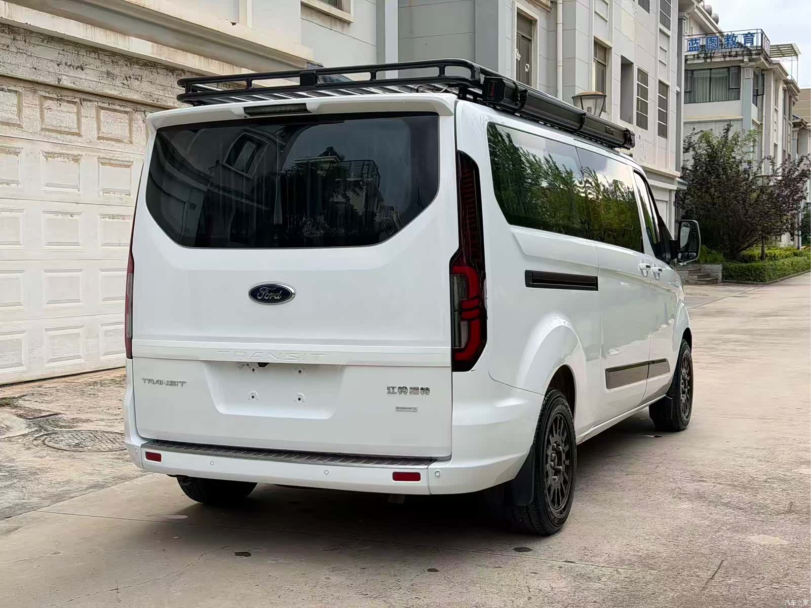 Ford Tourneo, 2024 7