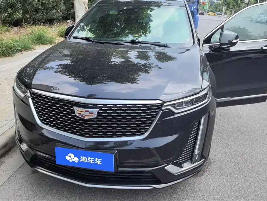 Cadillac XT6