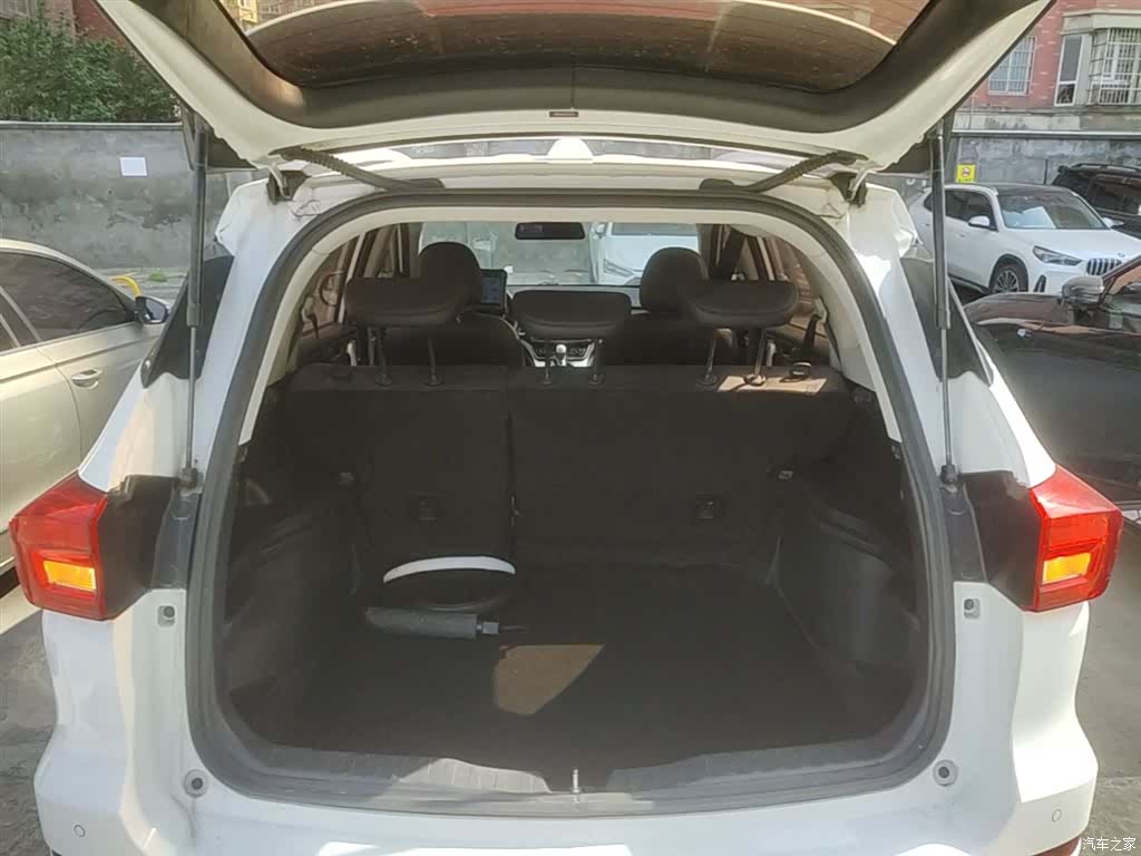 Haval M6, 2019 16