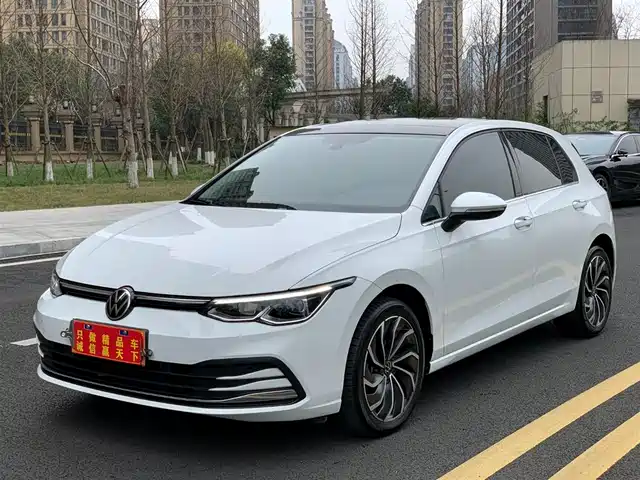 Volkswagen Golf 2023 — купить из Китая под заказ