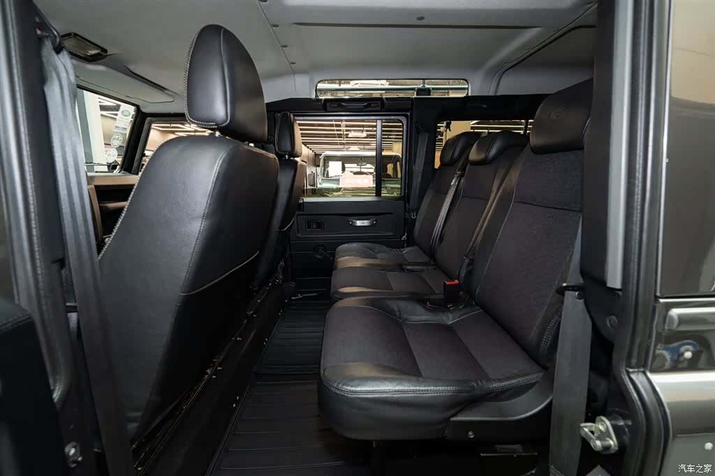 Land Rover Defender, 2015 9