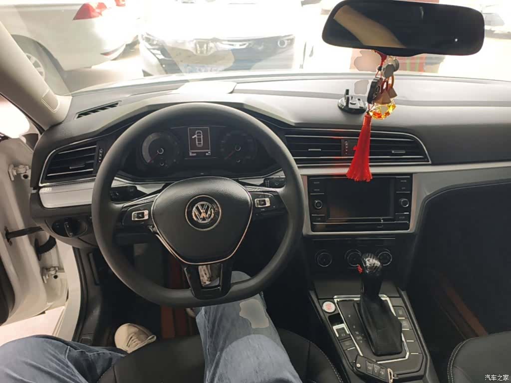 Volkswagen Lamando, 2019 10