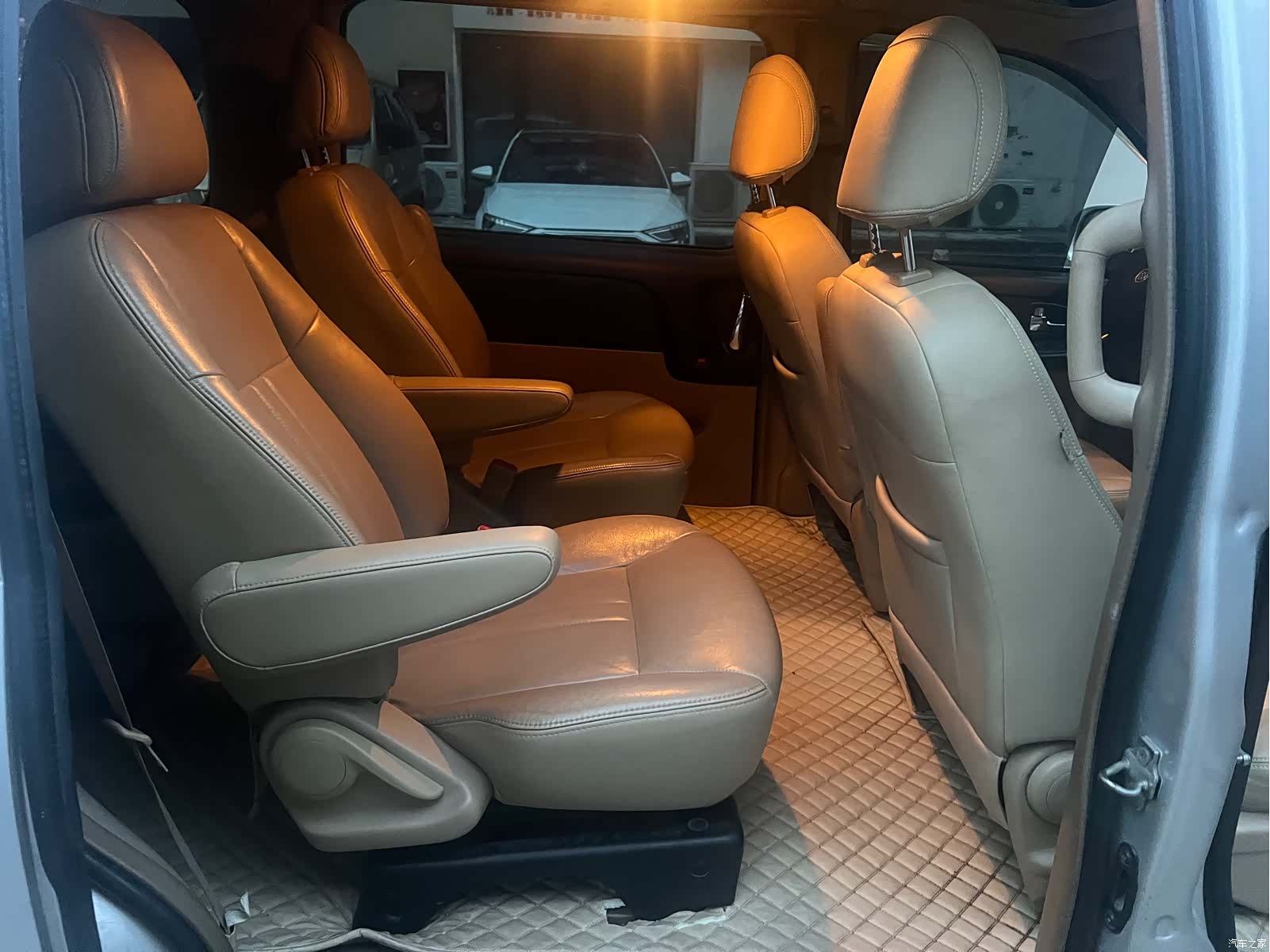 Buick GL8, 2015 8